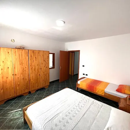 Sea View شقة دراس